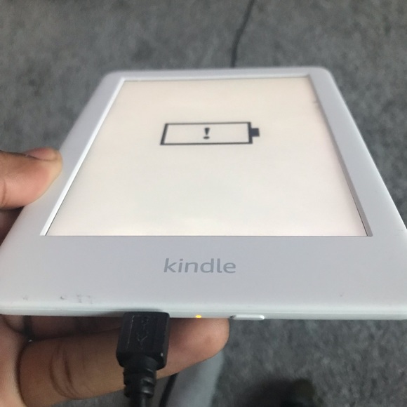 Kindle tablet - Picture 2 of 3